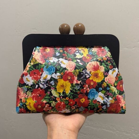 Floral Print Cowhide Leather Handmade Wooden Frame Clutch Bag/Crossbody - Picture 4 of 13